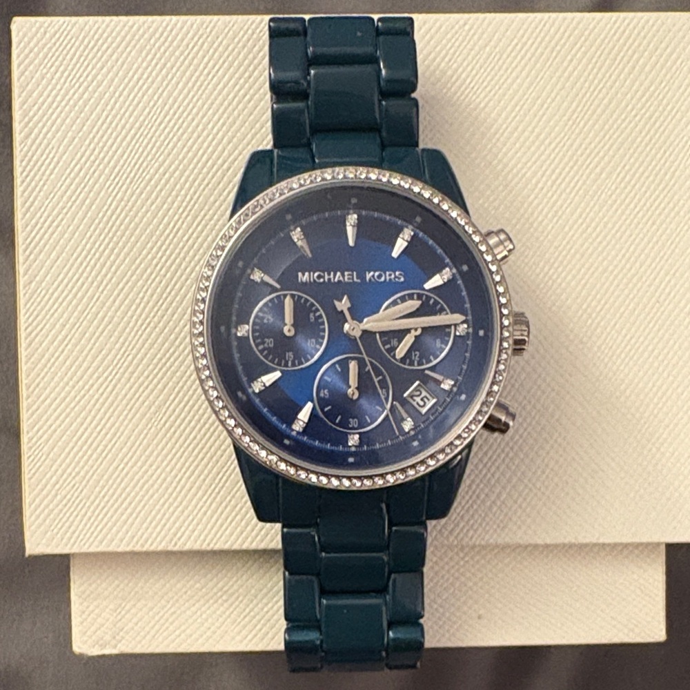 💙 Michael Kors Teal and Silver Chronograph Watch With Navy Face